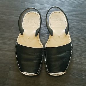 PONS Leather Sandals